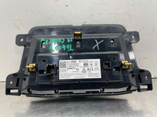 Load image into Gallery viewer, Info-Gps Screen Cadillac XT4 2019 - NW532066

