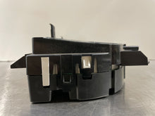 Load image into Gallery viewer, Speedometer Cluster Volkswagen Routan 2009 - NW162248
