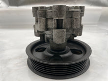 Load image into Gallery viewer, POWER STEERING PUMP Volkswagen Routan 2009 09 2010 10 2011 11 - NW164209
