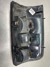Load image into Gallery viewer, TAIL LIGHT LAMP ASSEMBLY Suburban 1500 Suburban 2500 Tahoe 04-06 Right - NW359739
