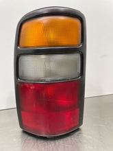 Load image into Gallery viewer, TAIL LIGHT LAMP ASSEMBLY Suburban 1500 Suburban 2500 Tahoe 04-06 Left - NW359740
