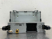 Load image into Gallery viewer, Radio Volkswagen Golf 2018 - NW511559
