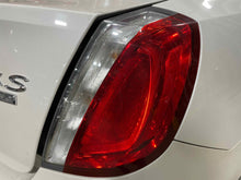 Load image into Gallery viewer, TAIL LIGHT LAMP ASSEMBLY Lincoln MKS 09 10 11 12 Right - NW511669
