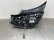 Load image into Gallery viewer, TAIL LIGHT LAMP ASSEMBLY Lincoln MKS 09 10 11 12 Right - NW511669
