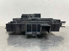 Load image into Gallery viewer, BODY CONTROL MODULE BCM COMPUTER Lincoln MKS 09 10 11 12 - NW511203
