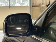 Load image into Gallery viewer, SIDE VIEW MIRROR Volkswagen Touareg 2004 04 2005 05 2006 06 2007 07 Left - NW532347
