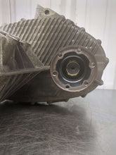 Load image into Gallery viewer, TRANSFER CASE VW TOUAREG V8 04 05 06 - NW532633
