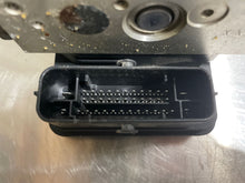 Load image into Gallery viewer, ABS Pump Chevrolet Colorado 2015 - NW153
