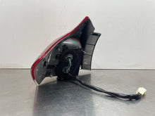 Load image into Gallery viewer, OUTER TAIL LIGHT LAMP Venza 2009 09 2010 10 2011 11 2012 12 Right - NW536423
