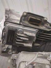Load image into Gallery viewer, Transmission Cadillac XT4 2021 - NW538377
