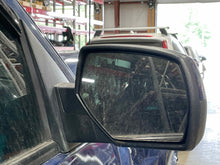 Load image into Gallery viewer, [INVENTORYCAR_YEAR_MAKE_MODEL] SIDE VIEW DOOR MIRROR Right - NW532883
