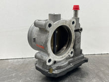 Load image into Gallery viewer, THROTTLE BODY Jaguar S Type 2006 06 2007 07 2008 08 - NW360953
