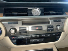 Load image into Gallery viewer, Radio  LEXUS ES300H 2015 - NW535462
