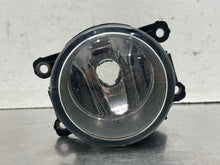 Load image into Gallery viewer, FOG LAMP LIGHT LR2 LR4 11 12 13 14 15 16 Bumper Mounted - NW533771
