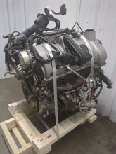 Load image into Gallery viewer, Engine Motor  PORSCHE PANAMERA 2015 - NW538816
