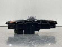 Load image into Gallery viewer, FRONT TEMPERATURE CONTROLS Volvo XC90 16 17 18 19 20 21 - NW534588
