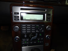 Load image into Gallery viewer, RADIO Volvo C70 S80 V70 XC60 XC70 2009 09 2010 10 2011 11  AM FM CD - NW140590
