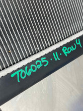 Load image into Gallery viewer, RADIATOR Toyota Rav4 06 07 08 09 10 11 12 13 14 15 - NW534696
