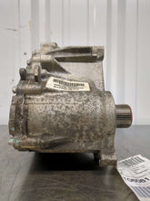 Load image into Gallery viewer, [INVENTORYCAR_YEAR_MAKE_MODEL] TRANSFER CASE - NW539256
