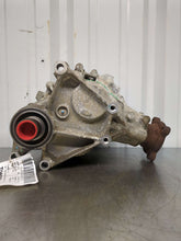 Load image into Gallery viewer, [INVENTORYCAR_YEAR_MAKE_MODEL] TRANSFER CASE - NW539256
