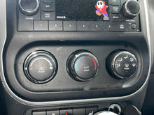 Load image into Gallery viewer, TEMPERATURE CONTROLS Caliber Compass Patriot 2011-2016 - NW533847
