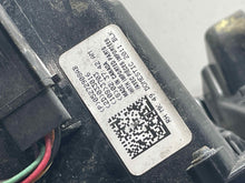 Load image into Gallery viewer, TAIL LIGHT LAMP ASSEMBLY Jeep Compass 14 15 16 17 Right - NW534839
