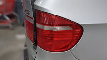 Load image into Gallery viewer, OUTER TAIL LIGHT LAMP BMW X5 X5M 07 08 09 10 Right - NW362116

