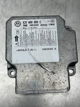 Load image into Gallery viewer, AIR BAG COMPUTER VW Passat 2002 02 03 04 05 - NW361917
