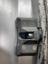Load image into Gallery viewer, WHEEL Audi A8 A4 S6 2003 03 2004 04 2005 05 18x8 9 Spoke - NW362141
