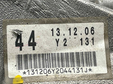 Load image into Gallery viewer, TRANSFER CASE RX350 RX350L Highlander Sienna Venza 2010-2019 - NW535591
