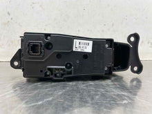 Load image into Gallery viewer, Radio  MAZDA CX-3 2016 - NW541514
