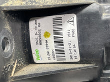 Load image into Gallery viewer, Park Lamp Light  ROGUE SPORT 2019 - NW541547
