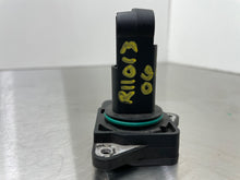 Load image into Gallery viewer, Mass Air Flow Sensor Meter MAF LR2 LR3 Range Rover Range 05-12 - NW359814
