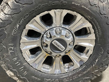 Load image into Gallery viewer, WHEEL RIM F250SD Pickup F350SD Pickup 17-19 18x8 ALUM 18x8, 8 lug, 170mm - NW534181
