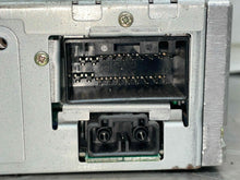 Load image into Gallery viewer, Radio Jaguar XJ8 2004 04 2005 05 2006 06 2007 07 AM FM CD - NW362252
