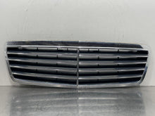 Load image into Gallery viewer, GRILL CLK320 CLK430 CLK55 1998 98 1999 99 00 01 02 03 - NW533845
