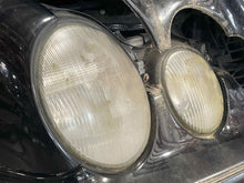 Load image into Gallery viewer, Headlight Lamp Assembly  MERCEDES CLK 2002 - NW533117
