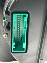 Load image into Gallery viewer, SPEEDOMETER CLUSTER Passat 2004 04 2005 05 - NW162191
