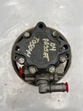 Load image into Gallery viewer, POWER STEERING PUMP Volkswagen Passat 2004 04 2005 05 2.8L - NW164194
