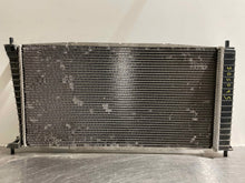 Load image into Gallery viewer, RADIATOR Expedition F150 Pickup LT Navigator 2004-2008 AT - NW131694
