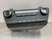 Load image into Gallery viewer, Temperature Controls Hyundai Tucson 2017 - NW534581
