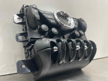 Load image into Gallery viewer, TEMPERATURE CONTROLS Mini Countryman Paceman 13 14 15 16 - NW533105
