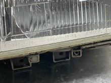 Load image into Gallery viewer, HEADLIGHT LAMP ASSEMBLY C220 C250D C280 C36 94 95 96 Left - NW551587
