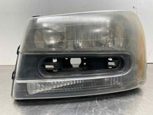 Load image into Gallery viewer, HEADLIGHT LAMP ASSEMBLY Trailblazer Trailblazer Ext 02-09 Left - NW555203
