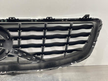 Load image into Gallery viewer, Grille  VOLVO 70 SERIES 2013 - NW551548
