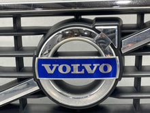 Load image into Gallery viewer, Grille  VOLVO 70 SERIES 2013 - NW551548
