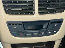 Load image into Gallery viewer, Temperature Controls Acura MDX 2017 - NW533104
