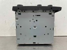 Load image into Gallery viewer, RADIO Volvo S60 V70 2001 01 2002 02 2003 03 04 05 AM/FM - NW534711
