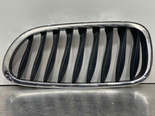 Load image into Gallery viewer, GRILLE BMW Z4 03 04 05 06 07 08 Left - NW364399
