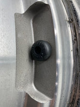 Load image into Gallery viewer, Wheel Rim  BMW Z4 2005 - NW364921
